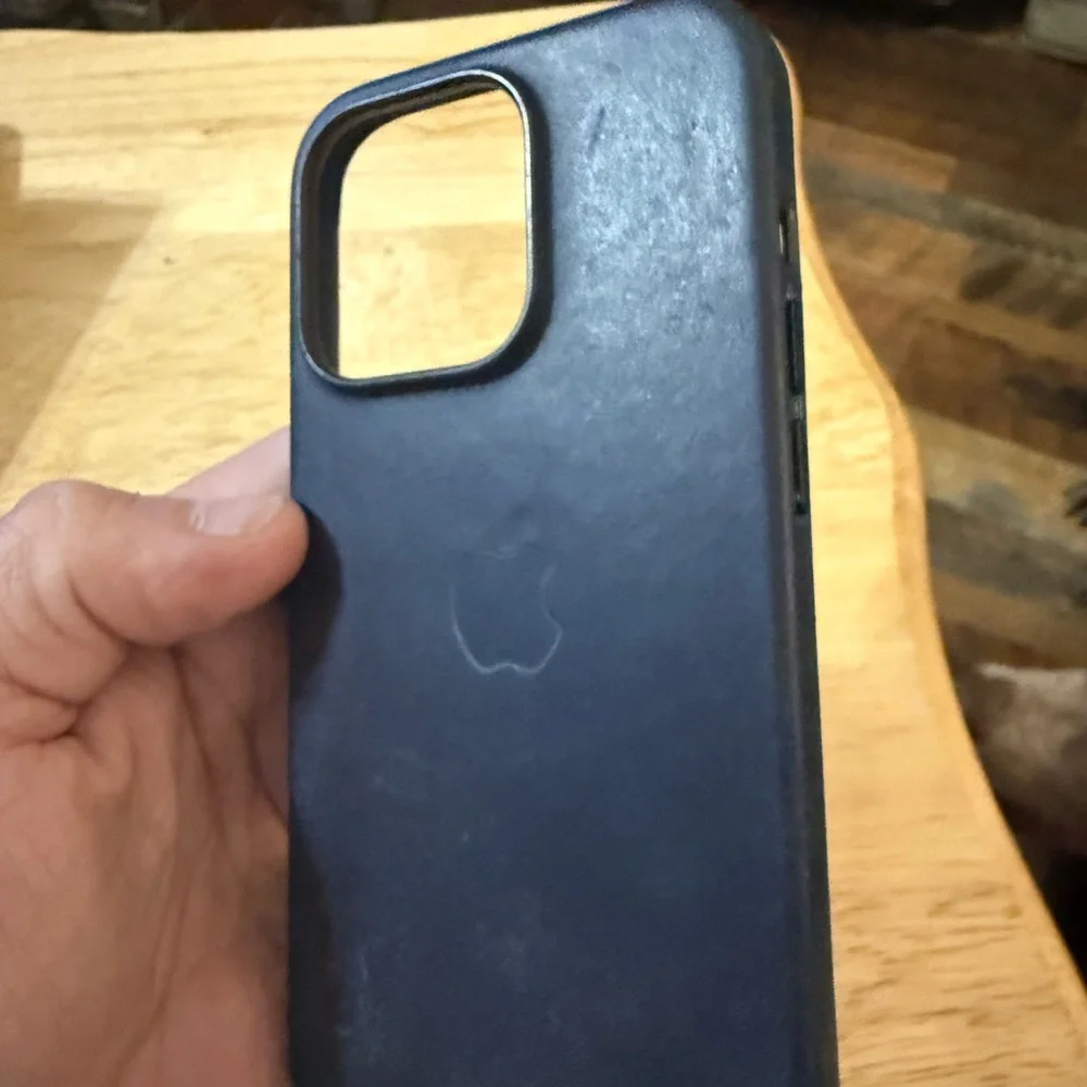 Men’s iPhone 14 Pro cases.